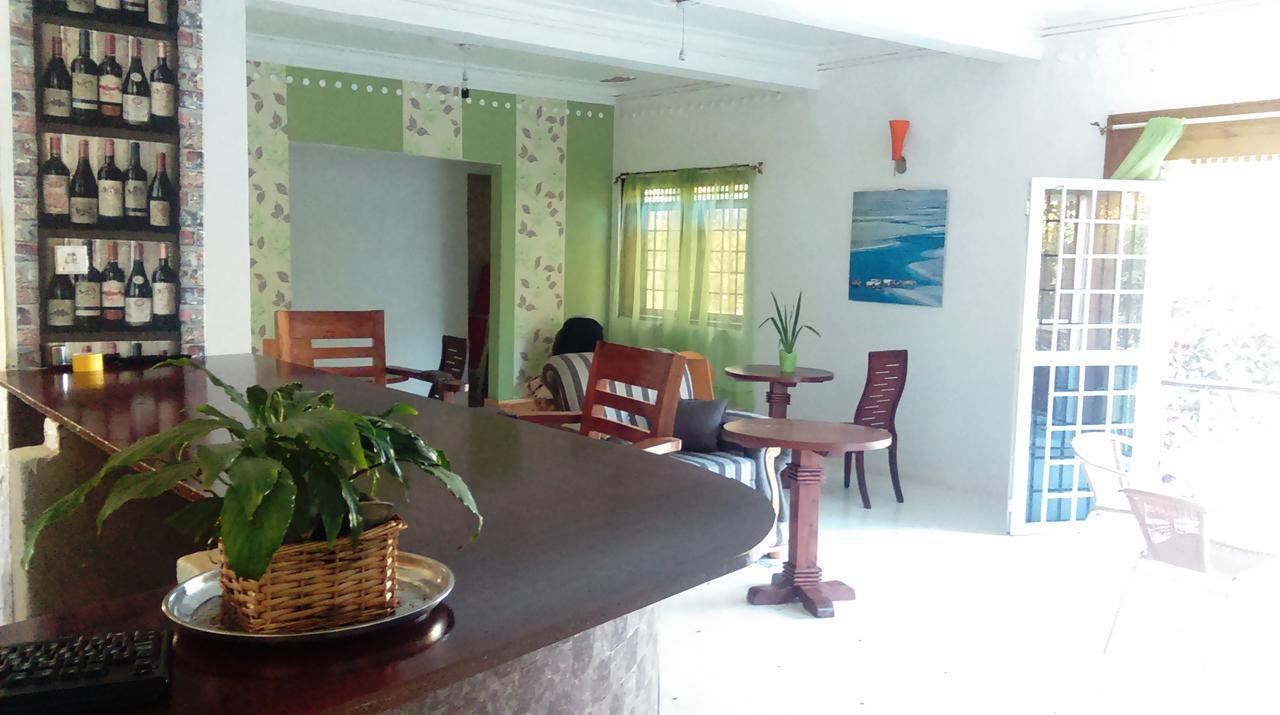 Motel Egg Botanical View Entebbe Exterior foto